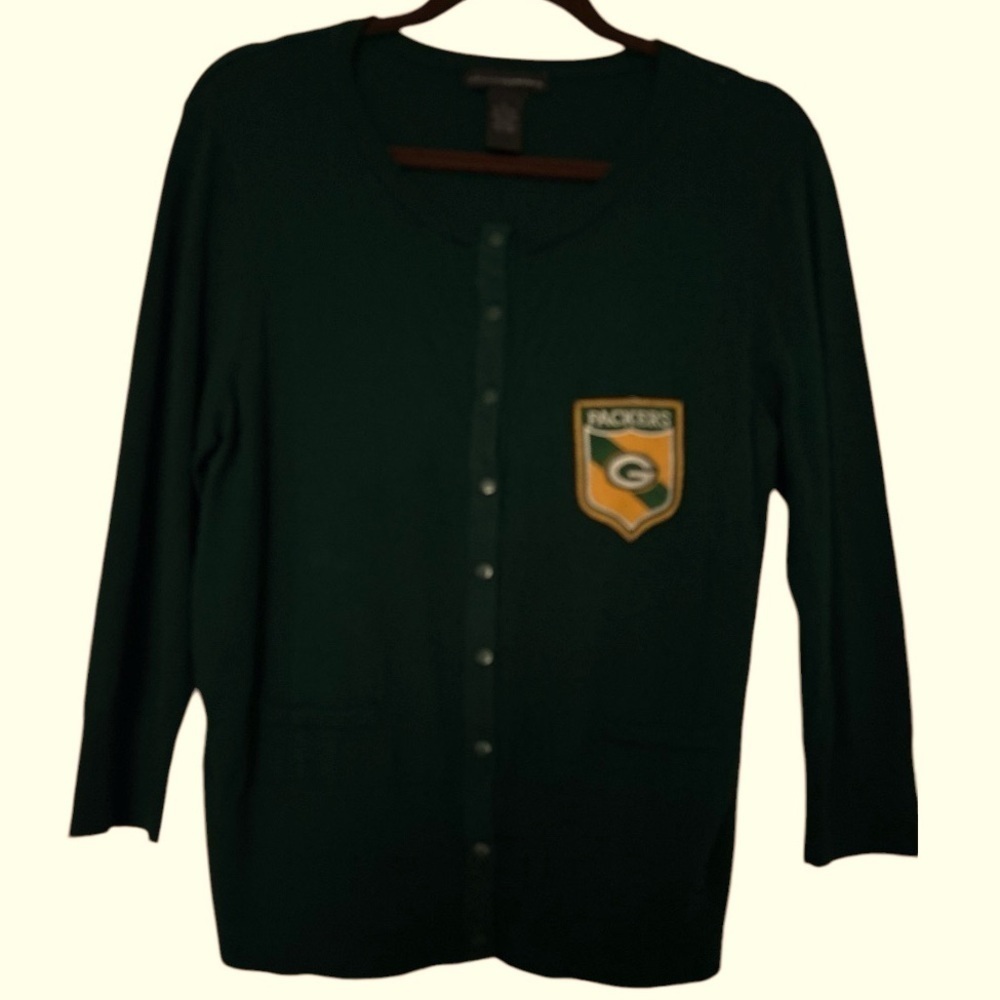 Packers sweater/cardigan, Grace Elements Large, deep green , yellow emblem.